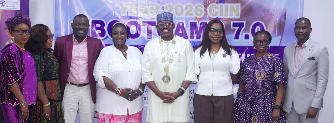 Mr. Orimolade (4th right) and others at the session